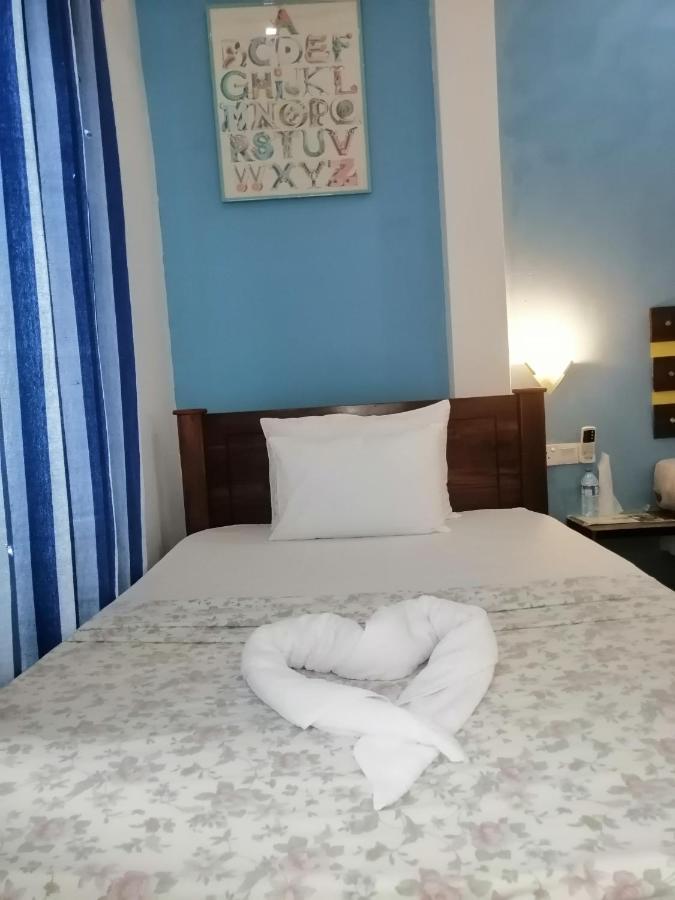 Le Petit Hotel & Restaurant Negombo Zewnętrze zdjęcie