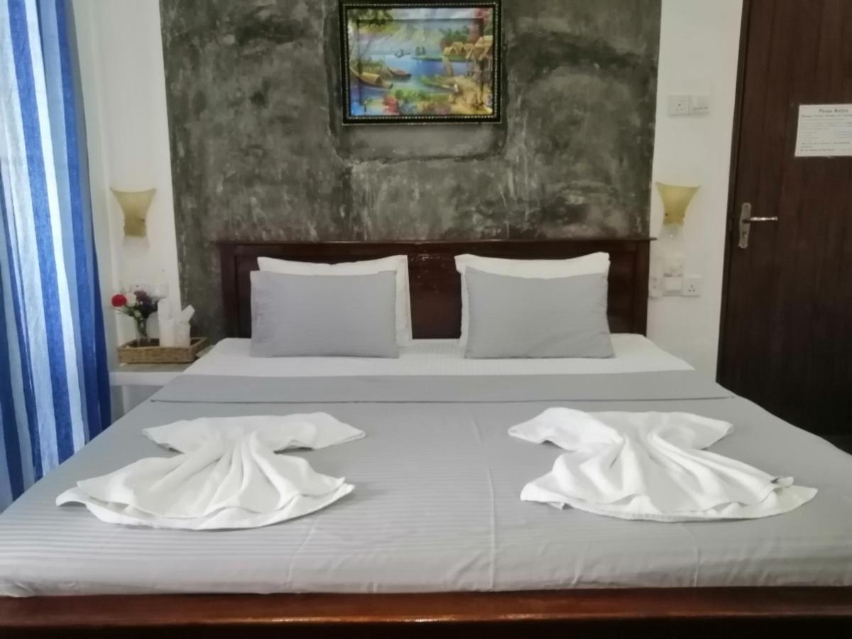 Le Petit Hotel & Restaurant Negombo Zewnętrze zdjęcie