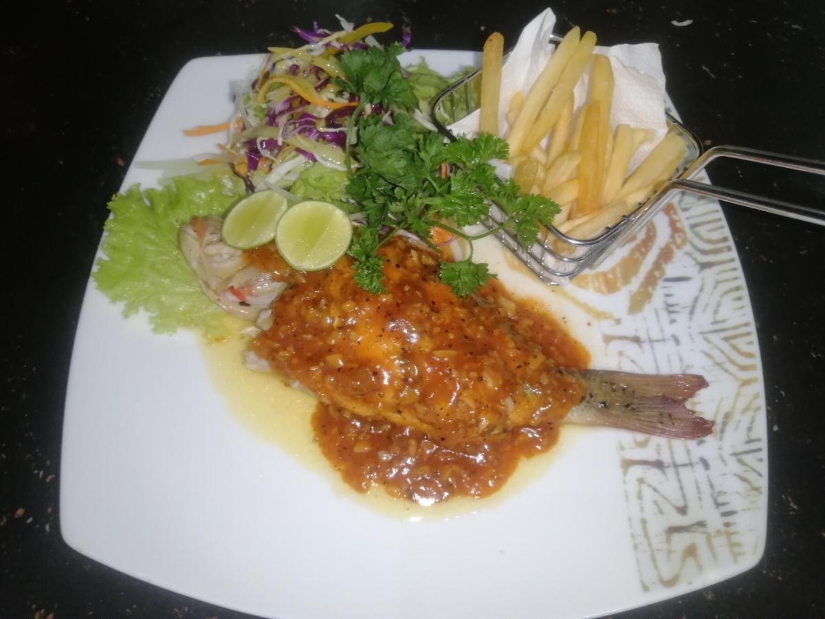 Le Petit Hotel & Restaurant Negombo Zewnętrze zdjęcie